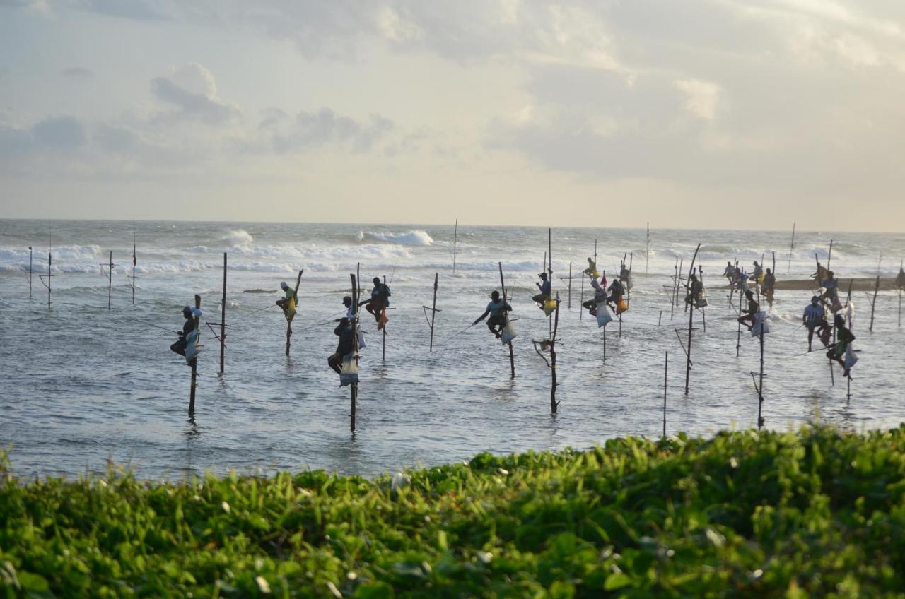 Ashford Beach Matara Buitenkant foto
